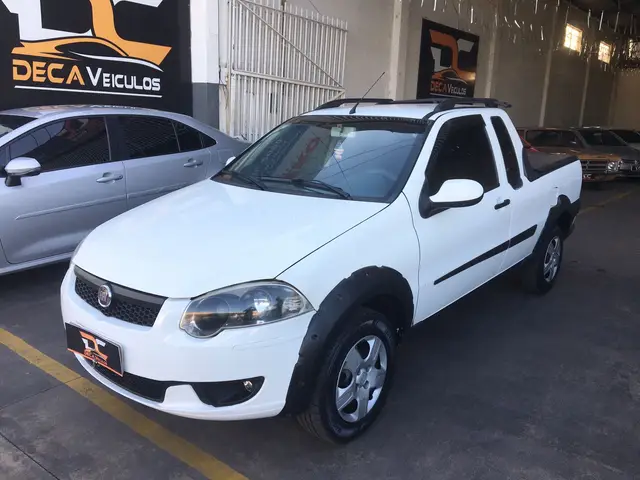 Carro Fiat Strada 2013 Trekking 1.6 16V (Flex) (Cabine Estendida)