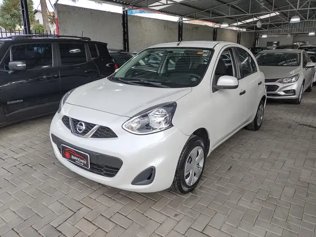 Carro Nissan March 2015 1.0 12V S (Flex)