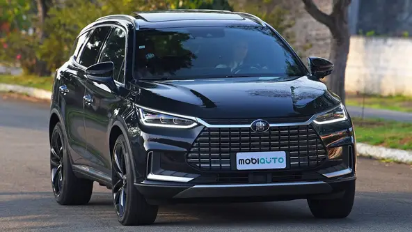 BYD TAN chega como único SUV de sete lugares 100% elétrico, com origem chinesa e preço de carro de luxo, conheça as suas armas para enfrentar rivais como Audi E-tron.