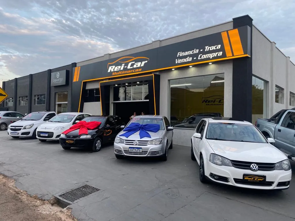 Fachada da loja Veículos à venda em REI-CAR MULTIMARCAS - Jacarezinho - PR | Mobiauto
