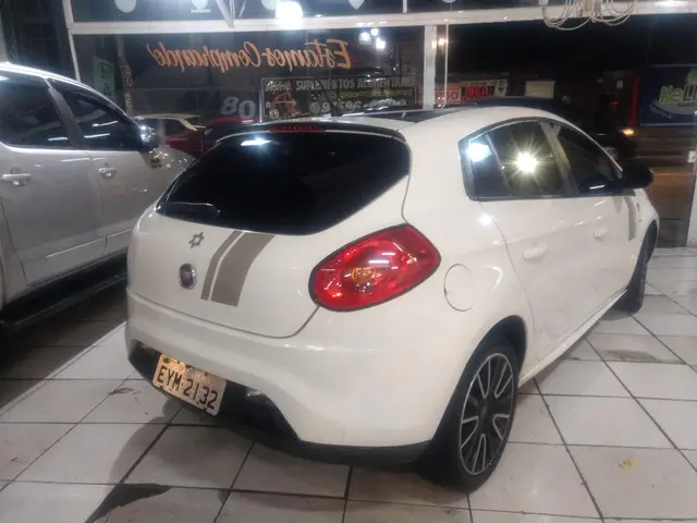 Carro Fiat Bravo 2013 Sporting 1.8 16V (Flex)