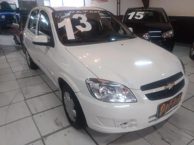 Carro Chevrolet Celta 2013 LT 1.0 (Flex)