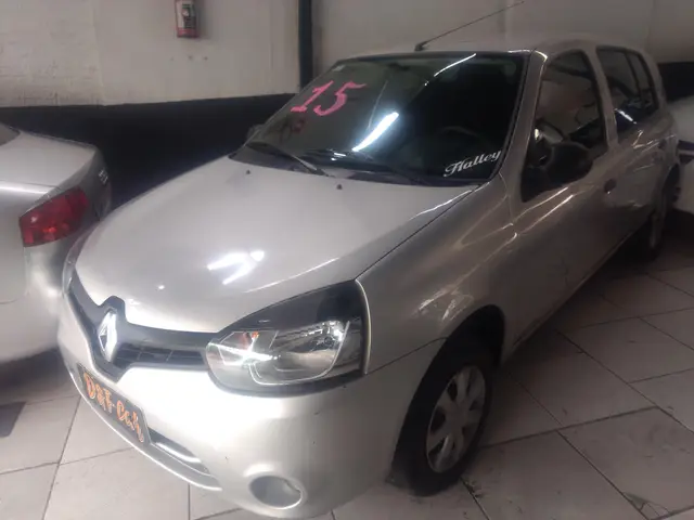 Carro Renault Clio 2015 Authentique 1.0 16V (Flex) 2p