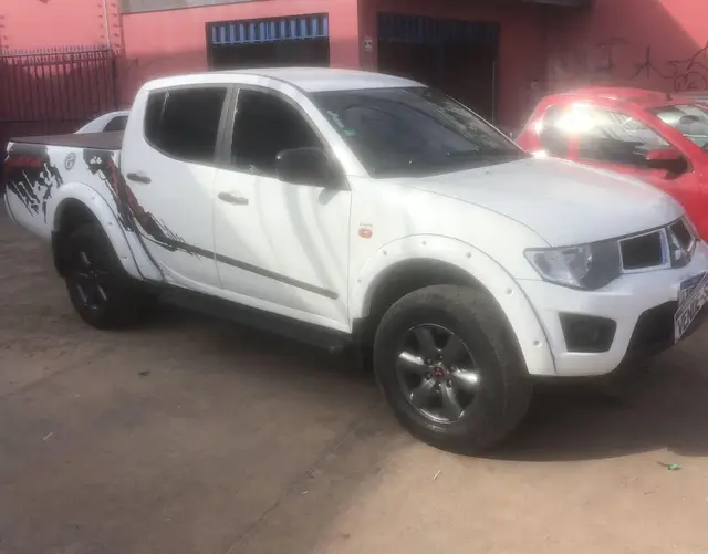 Carro Mitsubishi L200 Triton Sport 2016 3.2 DID-H GL 4WD