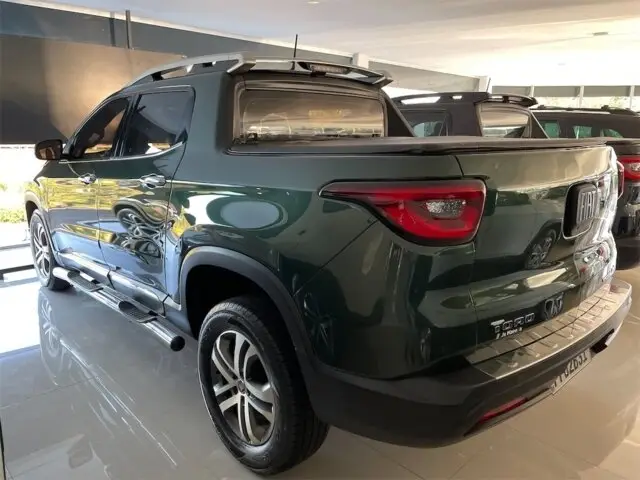 Carro Fiat Toro 2017 Volcano 2.0 diesel AT9 4x4