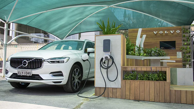 Recarregar o carro elétrico de graça está com os dias contados