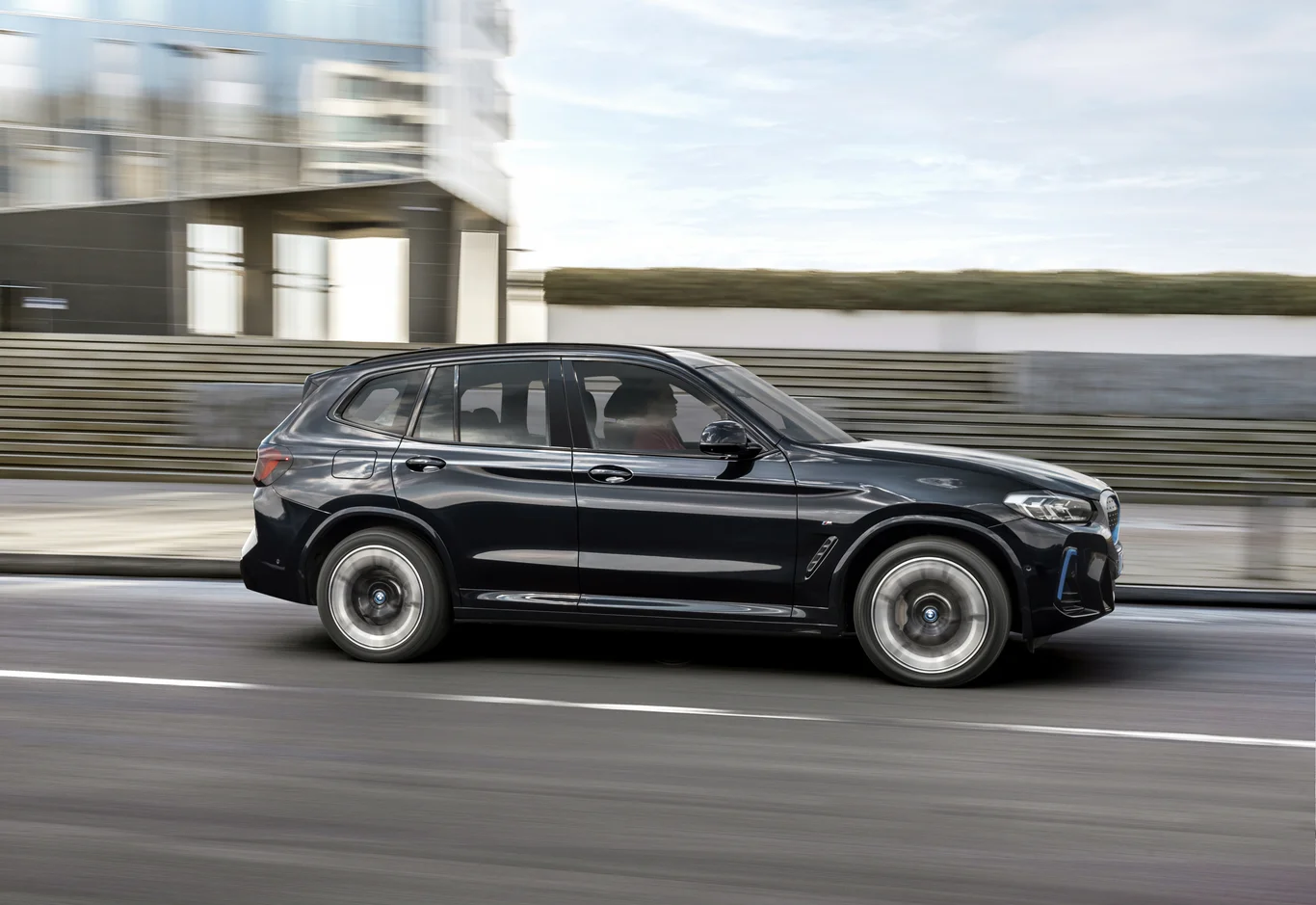 BMW iX3 M Sport