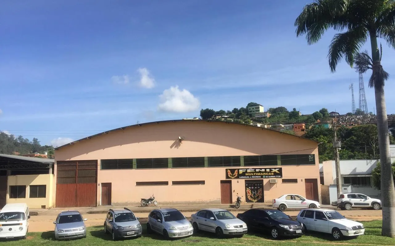 Fachada da loja Veículos à venda em FENIX MULTIMARCAS - Laranjal - MG | Mobiauto