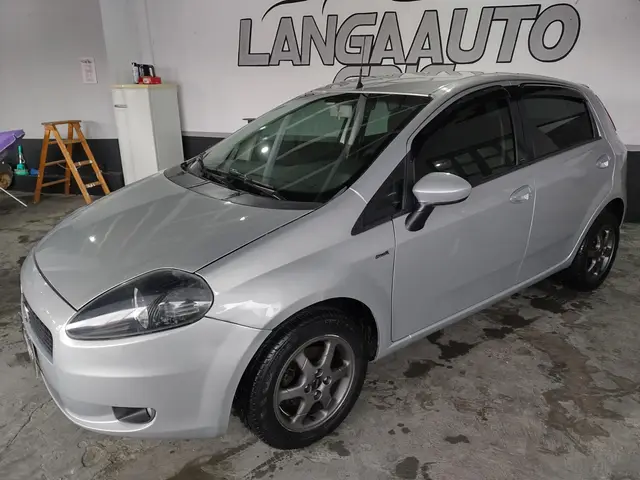 Carro Fiat Punto 2011 Essence 1.6 16V (Flex)