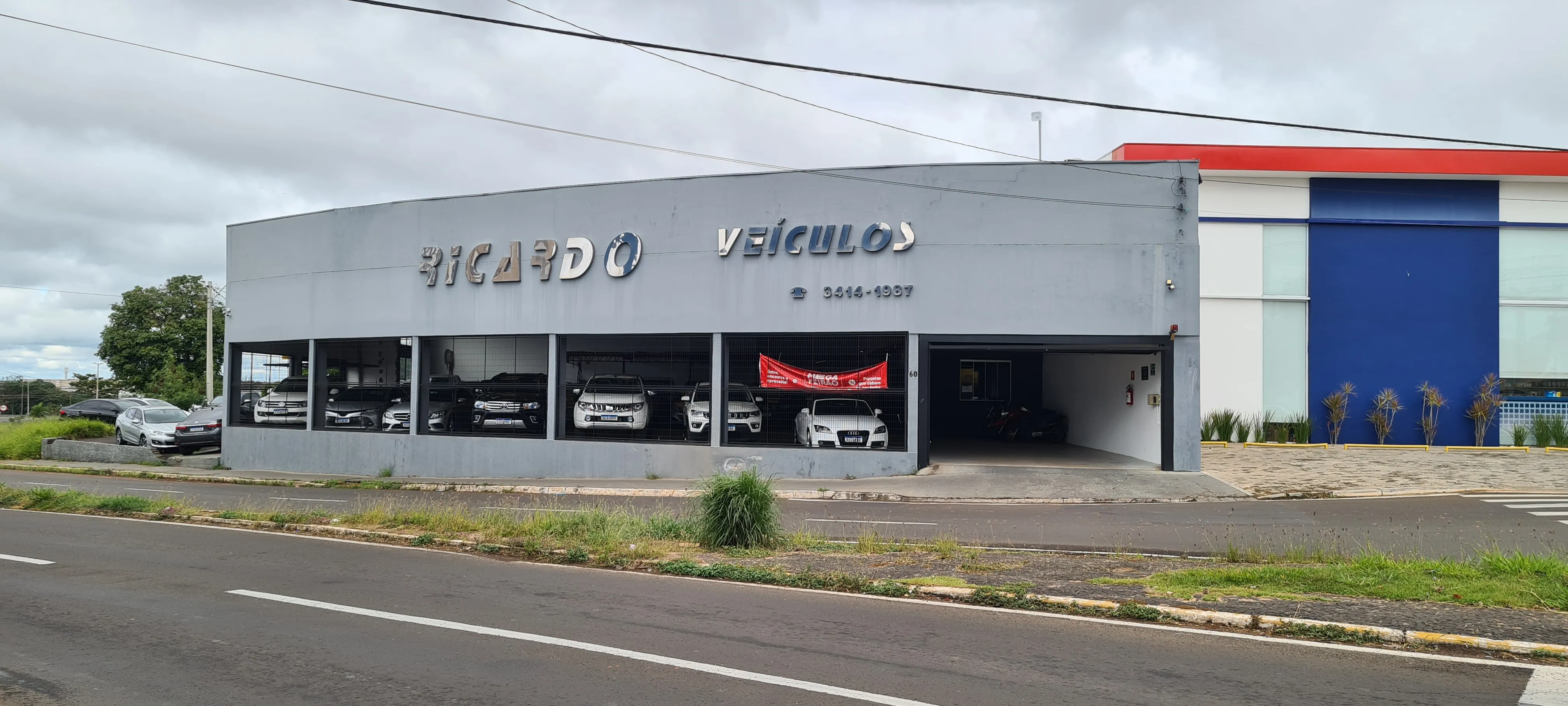Fachada da loja Ricardo Veículos  - Marília - SP
