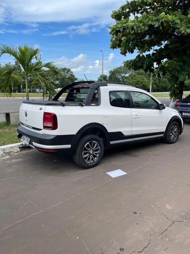Carro Volkswagen Saveiro 2017 Cross 1.6 16v MSI CD (Flex)
