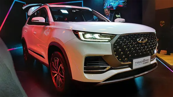 SUV com visual renovado chega para conviver com versão a combustão. Elétrico Icar também aí, assim com versões híbridas leves dos demais modelos da marca