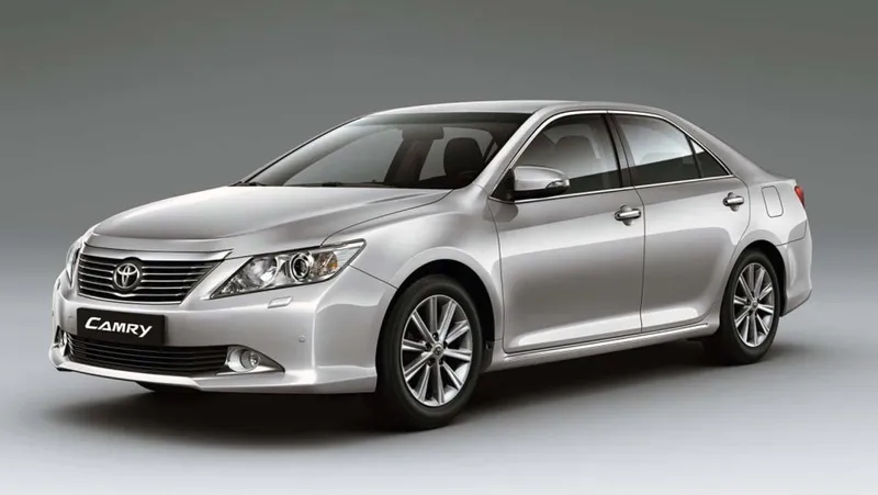 10 carros usados “de patrão” pelos R$ 60.000 de um Mobi ou Kwid de topo