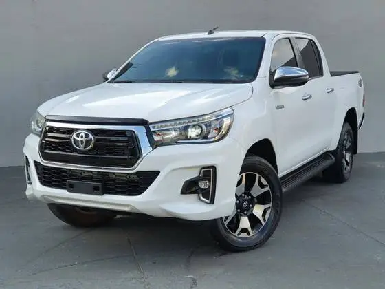 Toyota Hilux 2.8 TDI CD SRX 50th 4x4 (Aut)