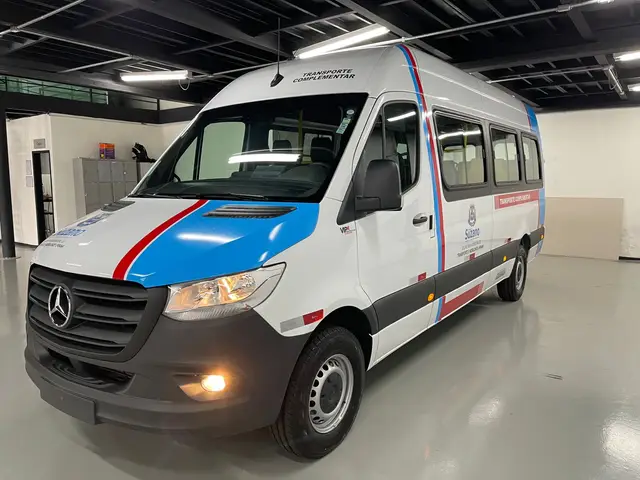 Carro Mercedes-Benz Sprinter 2022 FURGAO 416 CDI  F43A UP1