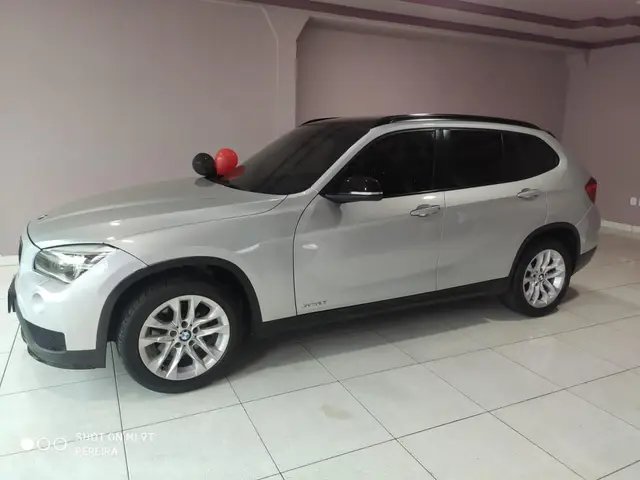 Carro BMW X1 2015 2.0 sDrive20i Activeflex
