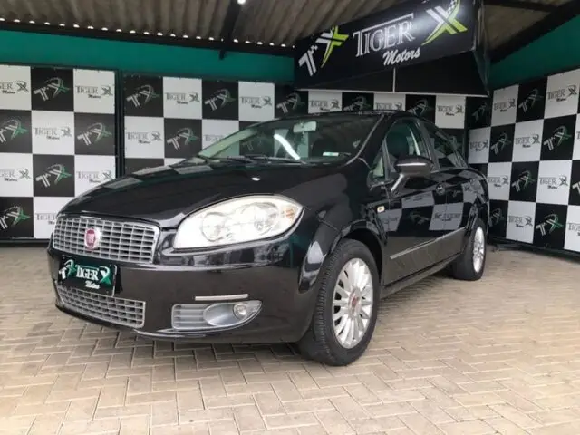 Carro Fiat Linea 2010 Absolute 1.9 16V Dualogic (Flex)