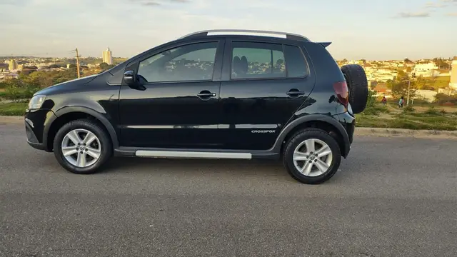 Carro Volkswagen CrossFox 2011 1.6 (Flex)