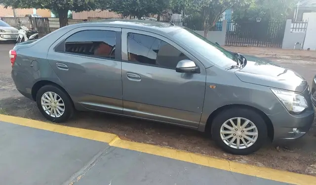 Carro Chevrolet Cobalt 2013 LT 1.8 8V (Flex)