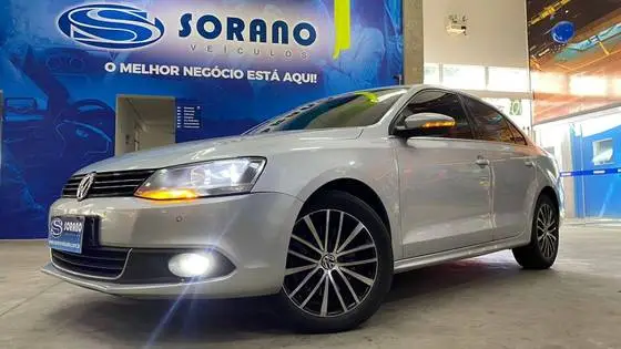 Carro Volkswagen Jetta 2012 2.0 TSI Highline DSG
