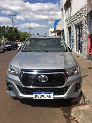 Carro Toyota Hilux Cabine Dupla 2017 Hilux 2.8 TDI SRV CD 4x4 (Aut)