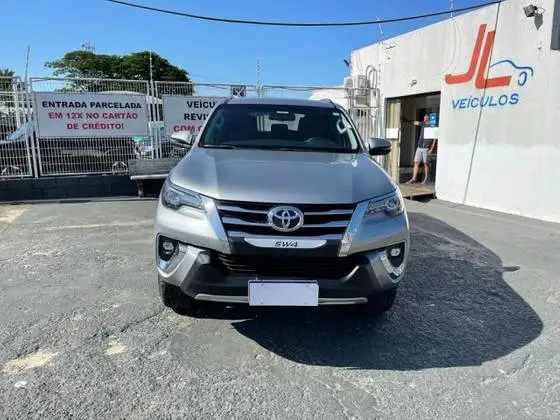 Carro Toyota SW4 2020 2.8 TDI SRX 7L 4x4 (Aut) (Diesel)