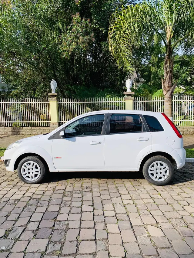 Carro Ford Fiesta Hatch 2013 SE Rocam 1.6 (Flex)