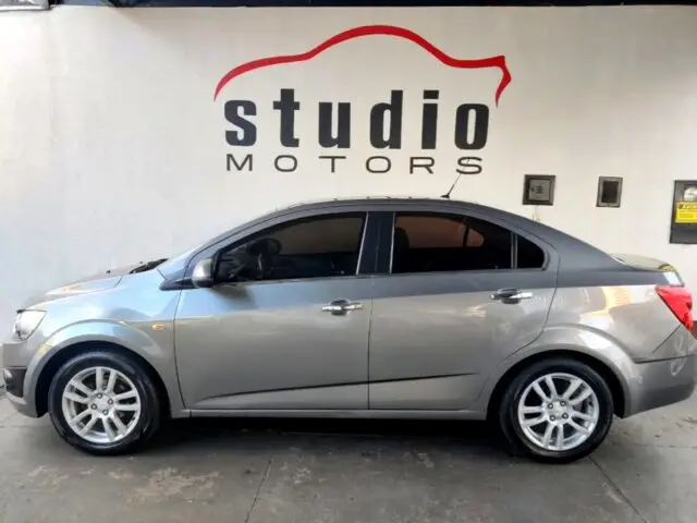 Carro Chevrolet Sonic Sedan 2012 LTZ (Aut)