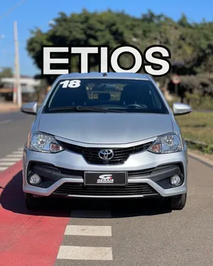 Toyota Etios 2018 Platinum 1.5 (Aut) (Flex)