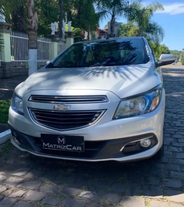 Carro Chevrolet Onix 2015 1.4 LTZ SPE/4
