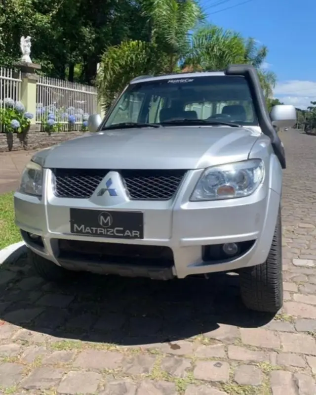 Carro Mitsubishi Pajero TR4 2010 2.0 16V (flex)