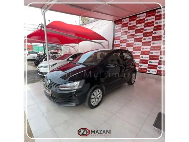 Carro Volkswagen Fox 2015 Trendline 1.0 TEC (Flex)