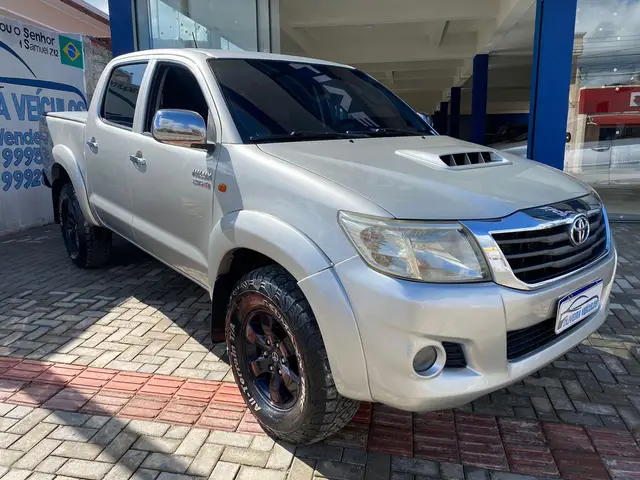 Carro Toyota Hilux Cabine Dupla 2013 Hilux 3.0 TDI 4x4 CD STD