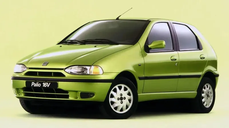 Fiat Palio nasceu para ser o sucessor do Uno, mas foi muito além