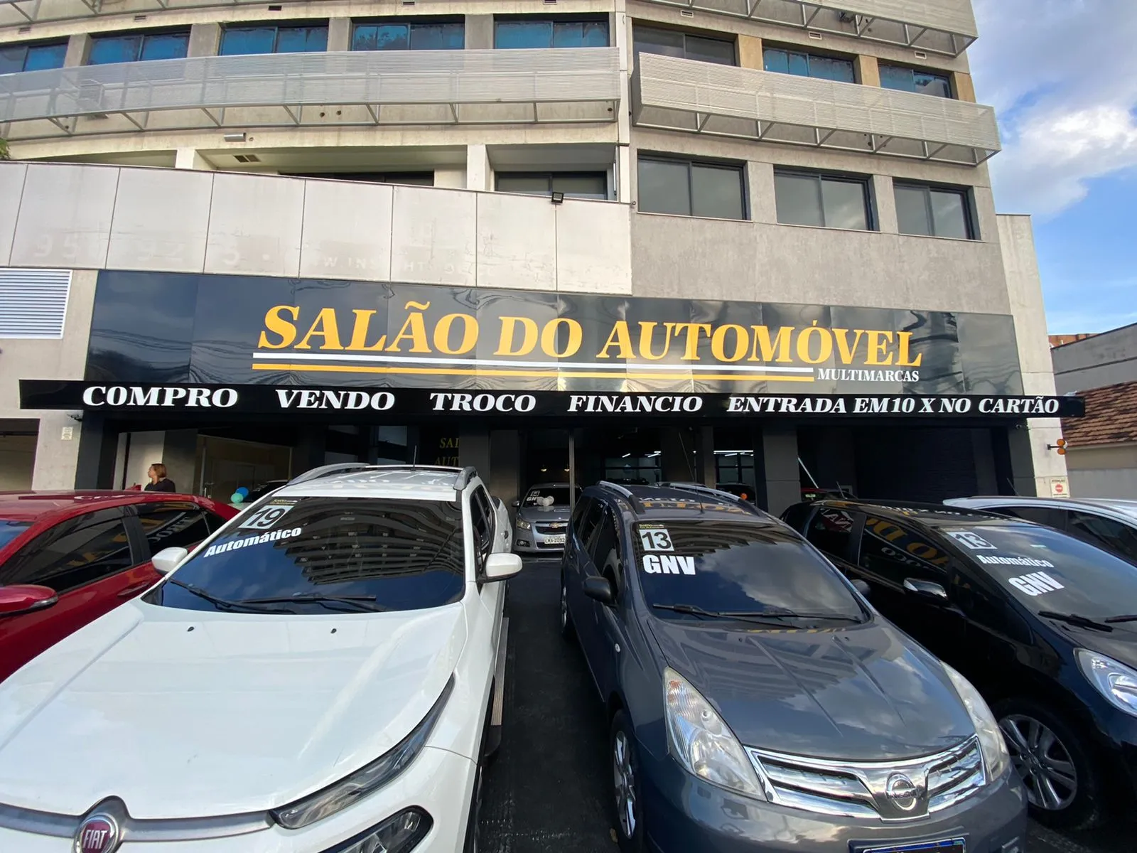 Fachada da loja Veículos à venda em SALAO DO AUTOMOVEL MULTIMARCAS  - Rio de Janeiro - RJ | Mobiauto