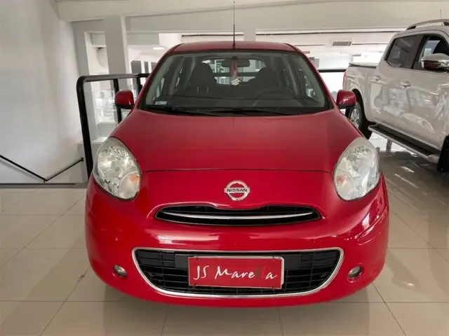 Carro Nissan March 2014 1.0 16V (Flex)