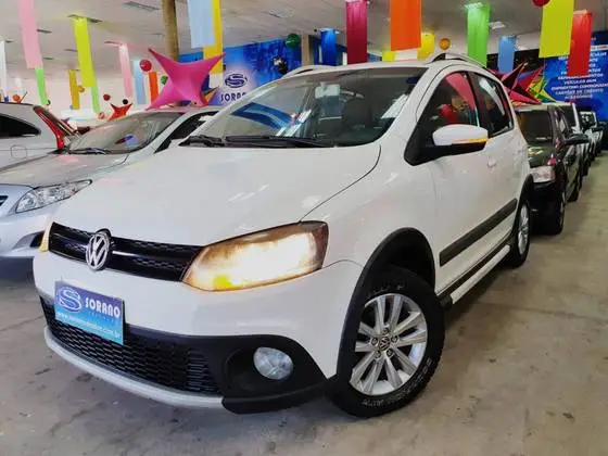 Carro Volkswagen CrossFox 2013 1.6 VHT (Flex)