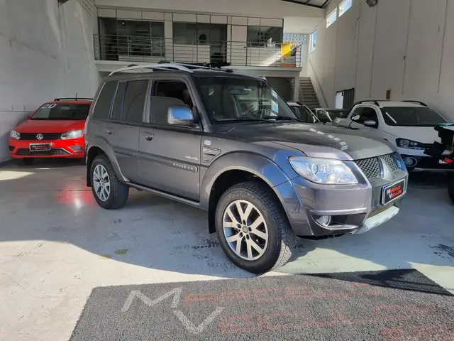 Carro Mitsubishi Pajero TR4 2015 2.0 16V 4X4 (Flex) (Aut)