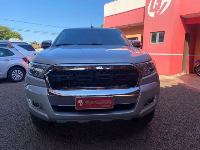 Carro Ford Ranger Cabine Dupla 2017 Ranger 3.2 XLT CD 4x4 (Aut)