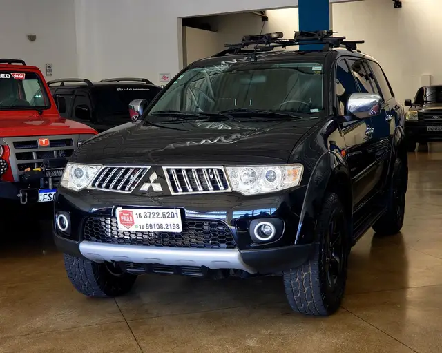 Carro Mitsubishi Pajero Dakar 2012 3.2 HPE 4WD (aut)