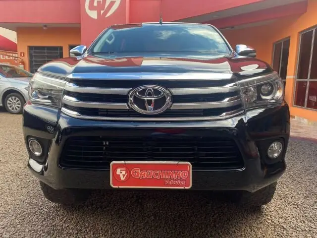Carro Toyota Hilux Cabine Dupla 2016 Hilux 2.8 TDI SRX CD 4x4 (Aut)