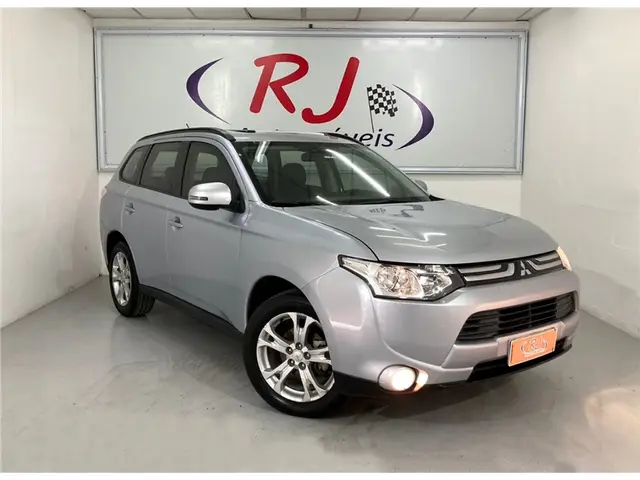 Carro Mitsubishi Outlander 2015 2.0 16V CVT