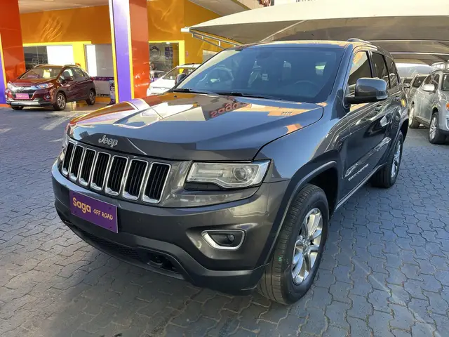 Carro Jeep Grand Cherokee 2015 3.6 V6 Laredo 4WD