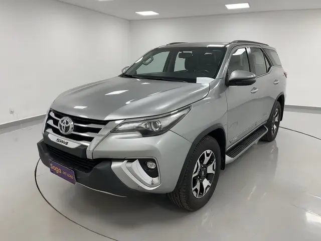 Carro Toyota SW4 2019 2.8 TDI SRX 7L 4x4 (Aut) (Diesel)