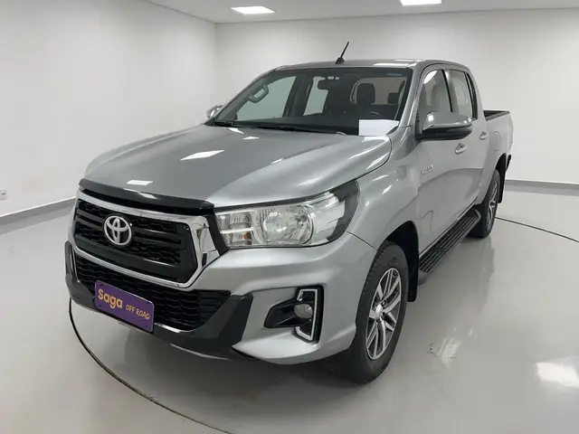 Carro Toyota Hilux Cabine Dupla 2019 Hilux 2.8 TDI SRV CD 4x4 (Aut)
