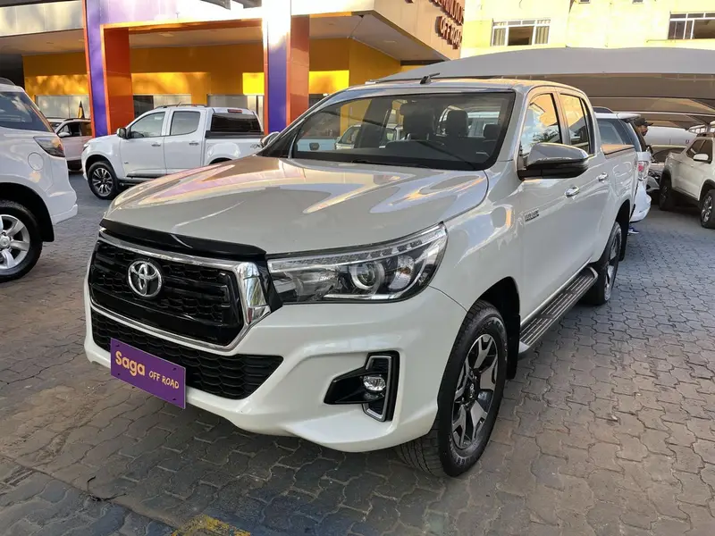 Toyota Hilux 2.8 TDI SRX CD 4x4 (Aut)
