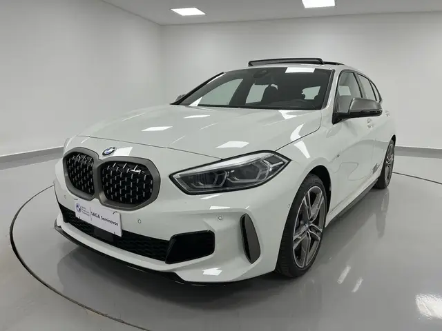 Carro BMW M135i 2021 xDrive 2.0 Turbo 16V Gasolina (Aut)