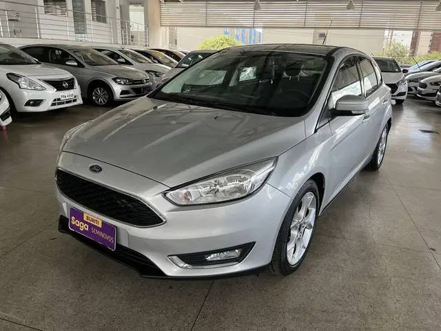 Carro Ford Focus Sedan 2016 Titanium Plus 2.0 PowerShift (Aut)