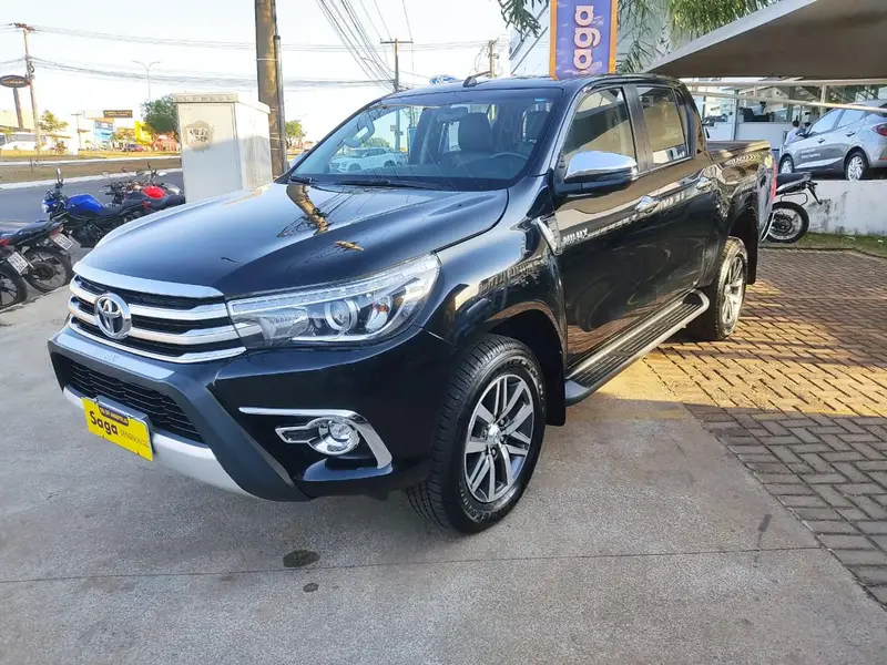 Toyota Hilux 2.8 TDI SRX CD 4x4 (Aut)