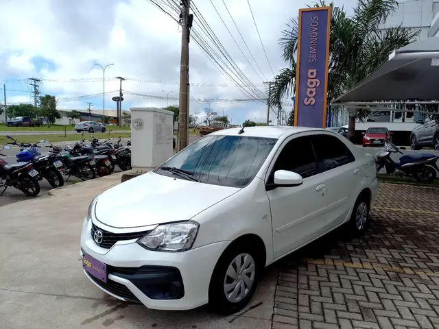 Carro Toyota Etios Sedan 2018 XLS 1.5 (Aut) (Flex)
